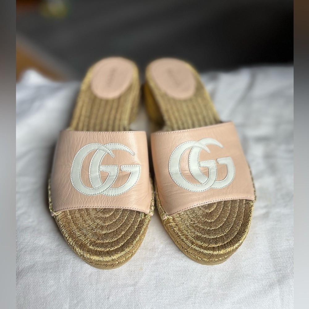Gucci GG Logo Malaga Kid/Lifford Dusty Rose Wedges Size 35